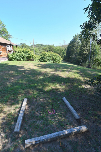 Others 5, Whispering Hills - Couples Getaway, Morgan