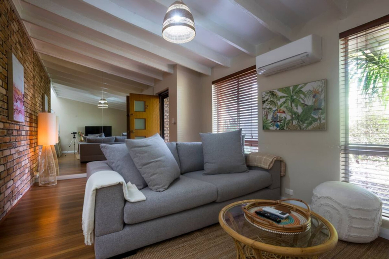 Others 5, Lovely 1BR in Beachy Scarborough, Stirling