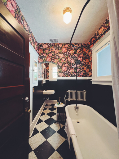 Bathroom 4, Marianna Stoltz House, Spokane