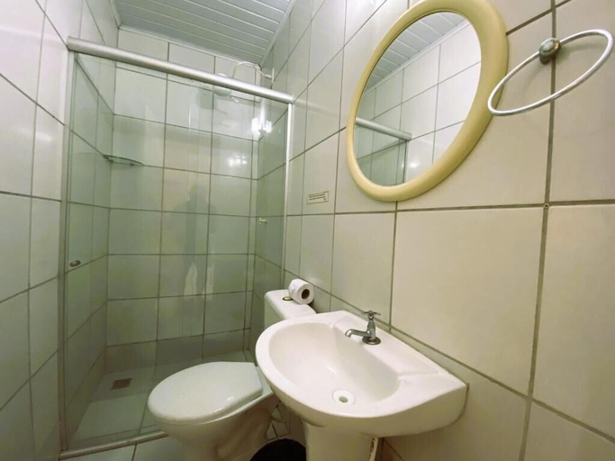 Bathroom 4, Hippopotamus Jeri, Jijoca de Jericoacoara
