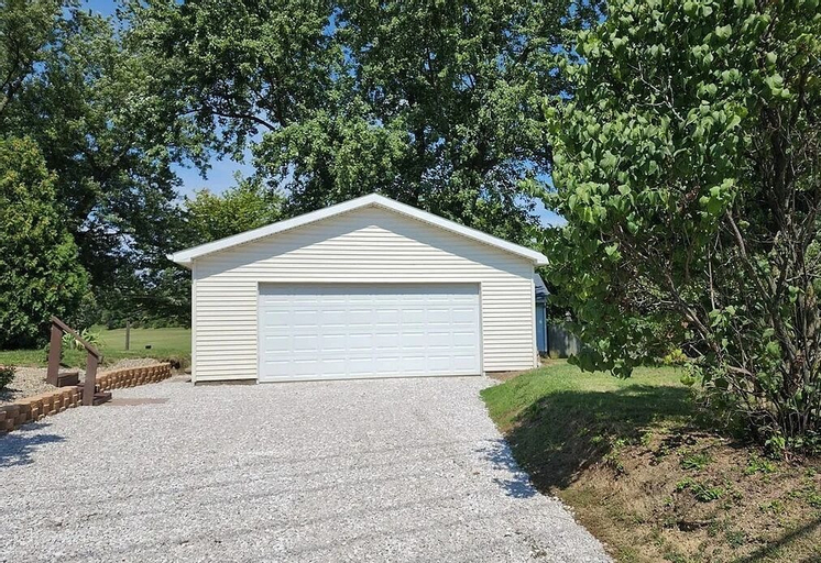 Exterior & Views 2, Wine Valley Bungalow, Ashtabula