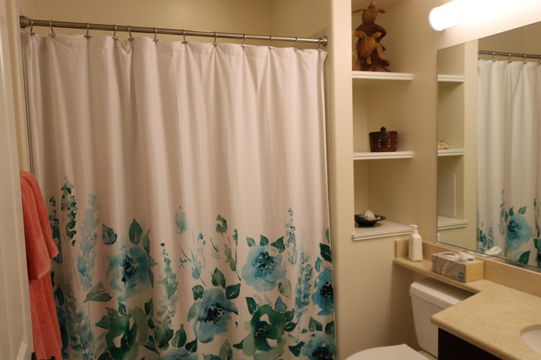 Bathroom 4, Fairway Villas Waikoloa A21, Hawaii