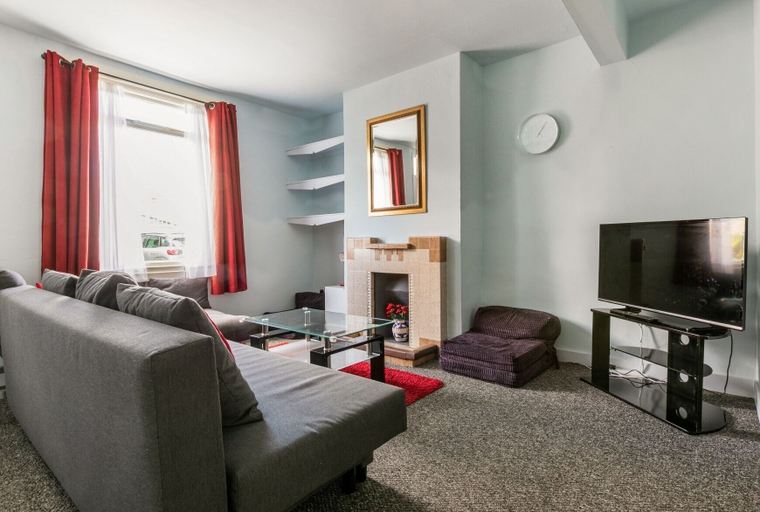 Others 5, 2 b&b 40 Percent off Weekly Half Price Monthly, Kent