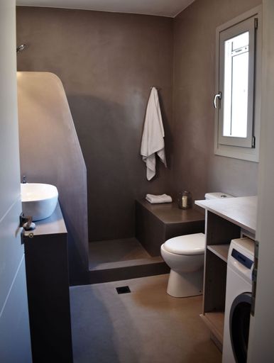 Bathroom 4, Antigoni Villas, South Aegean