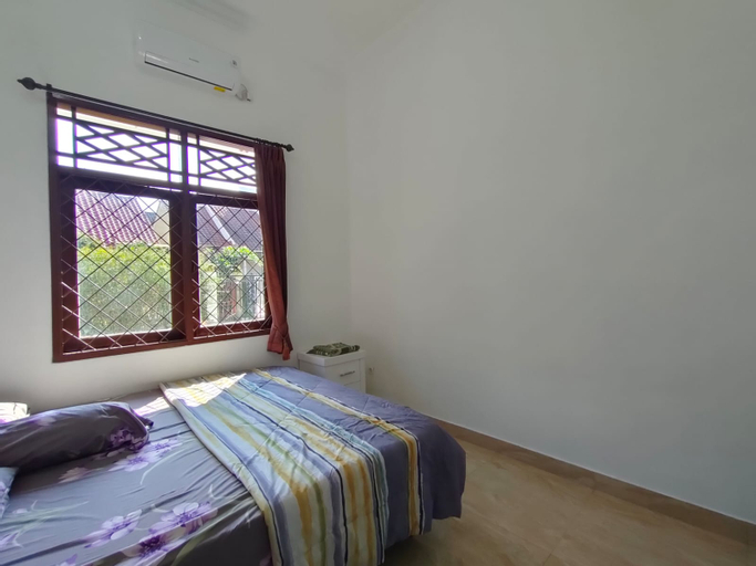 Bedroom 3, Villa Bougenvile M1 by Puncak Go Villas, Bogor