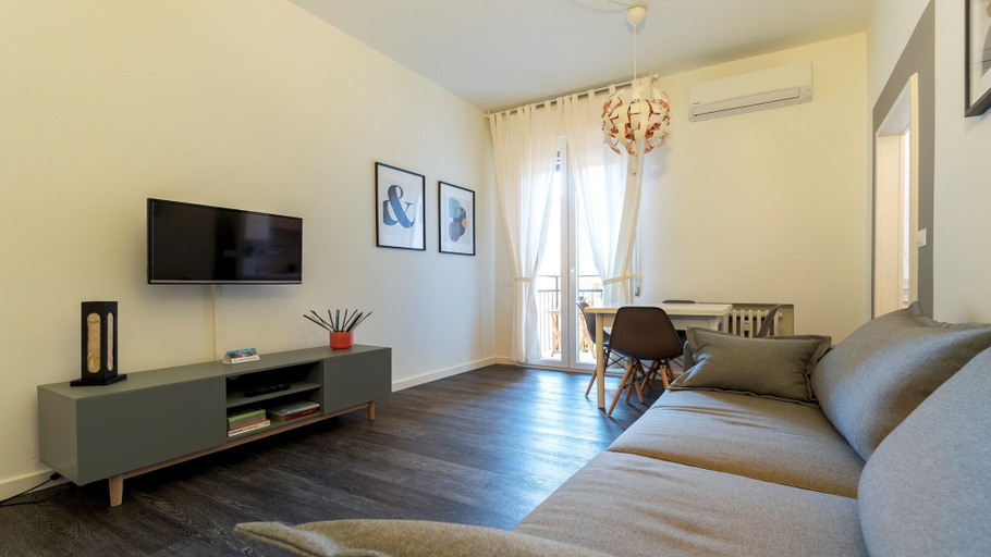 Others 4, Italianway - Baracca 7 A, Bologna