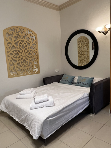 Bedroom 5, The German House