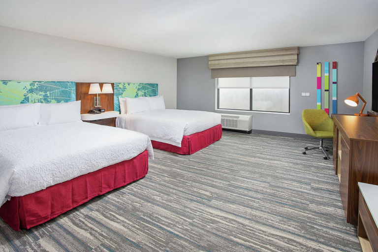 Bedroom 3, Hampton Inn Simpsonville, Shelby