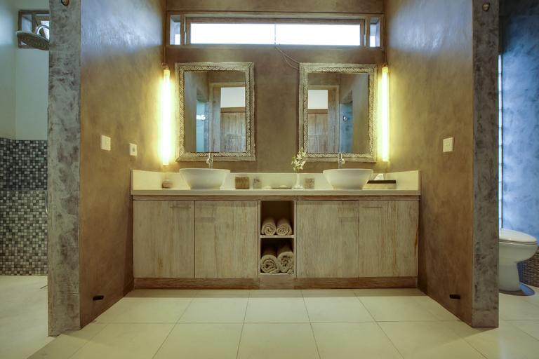 Bathroom 2, Villa Seminyak 3 Bedroom, Badung