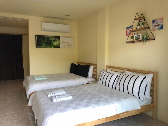Bedroom 2, RoomQuest One Bangsaray, Sattahip