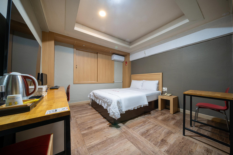 Bedroom 2, Gimje Jjim, Gimje