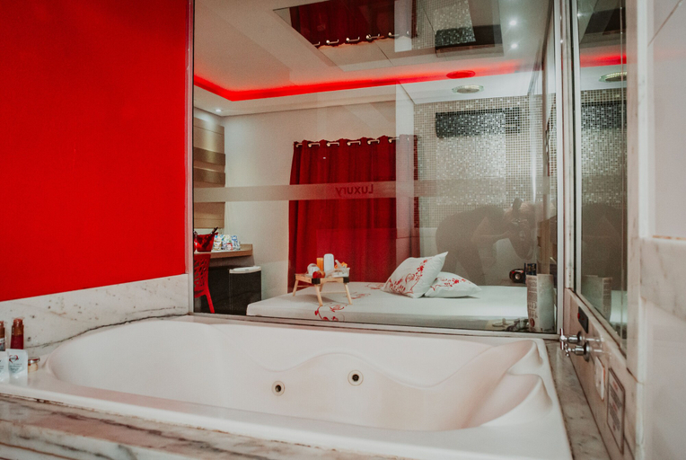 Bathroom 2, Motel Luxury, Votorantim