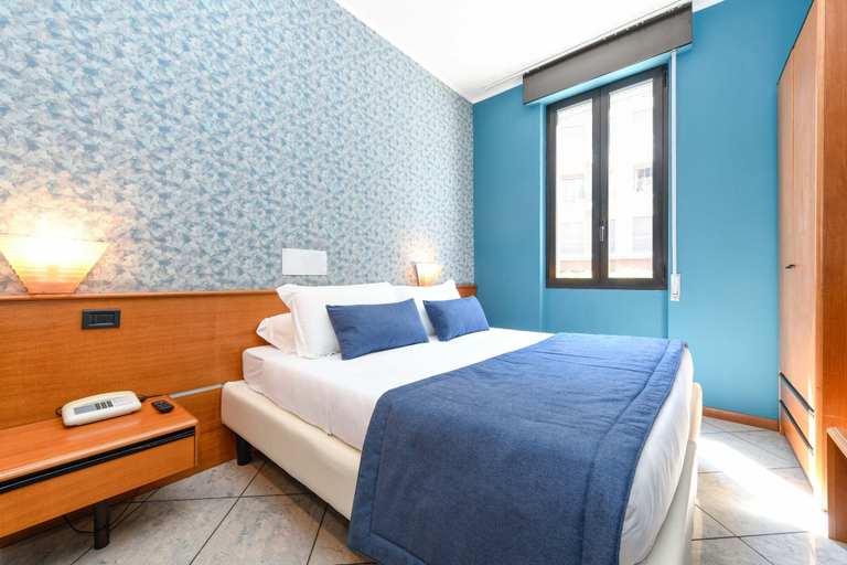 Bedroom 3, Hotel Aurora, Brescia