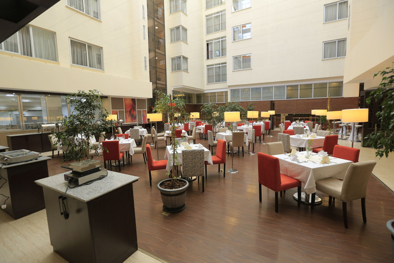Food & Drinks 5, Cassiopeia Hotel, Addis Abeba