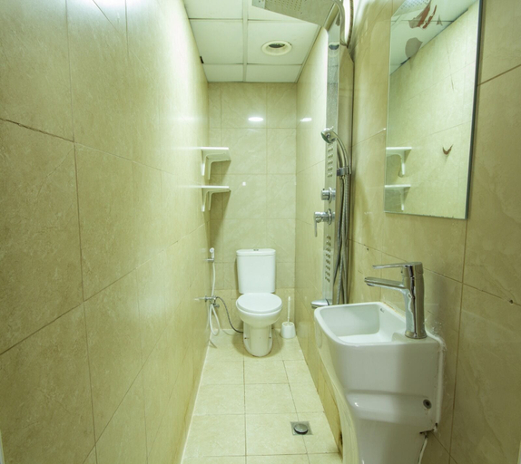 Bathroom 3, Marina Crown Hostel for Girls, Dubai