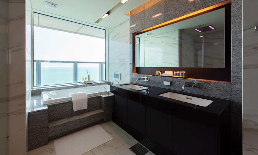Bathroom 4, LCT Residence, Haeundae