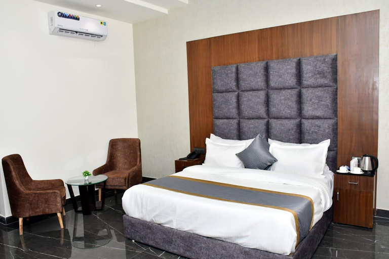 Bedroom 3, HOTEL AMBER CONTINENTAL, Bareilly