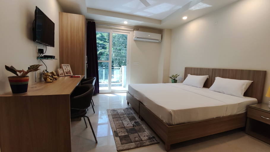 Bedroom 2, Covie Gurgaon 42, Gurgaon