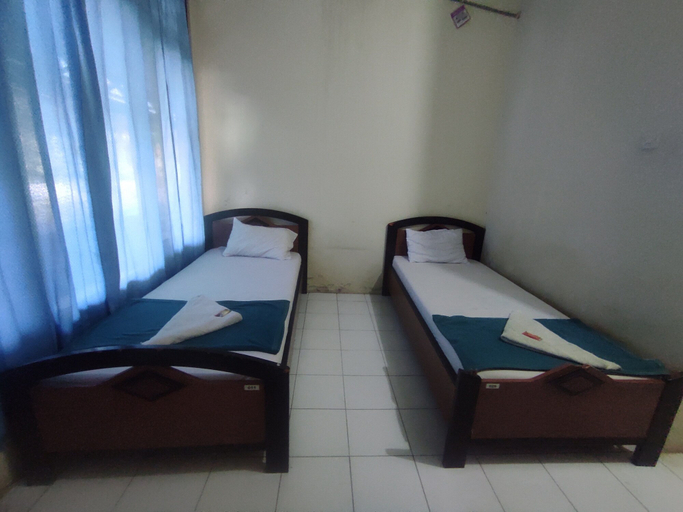 Bedroom 3, Capital O 93024 Hotel Ganesha, Purworejo