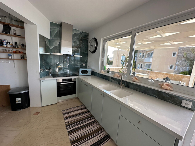 Bathroom 5, Luxurious 2-bed Seaside Apartment in Saronida, Attica