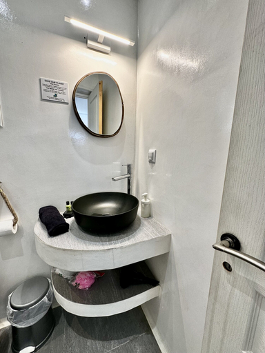 Bathroom 4, Mykonos Eight, South Aegean