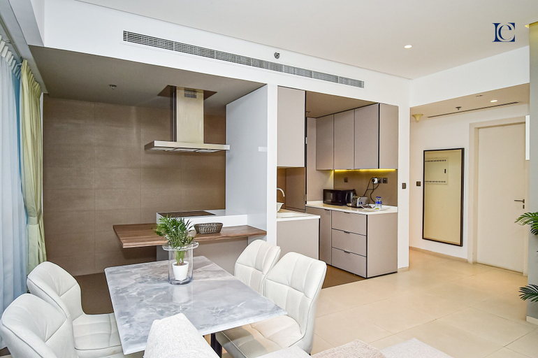 Dining 3, VST - Spacious Furnished 1BR in Marina, Dubai