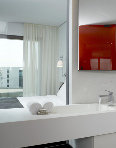 Bathroom 5, The Met Hotel, a member of Design Hotels, Central Macedonia