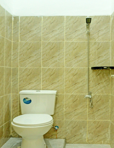 Bathroom, OYO 92293 Pahala Syariah Residence, Prabumulih