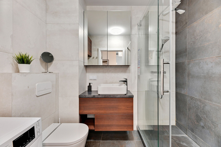 Bathroom 4, Bastion Wałowa by Q4Apartments, Gdańsk City