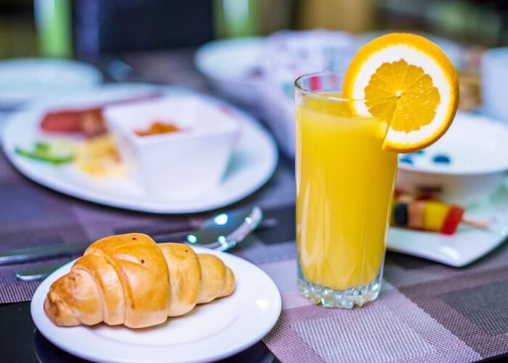 Food & Drinks 4, Novel Suites And Resort, Jos North