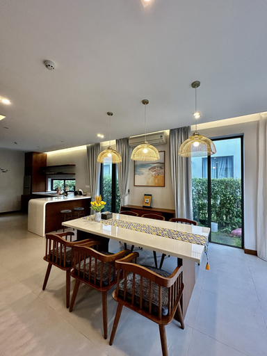 Food & Drinks 5, Beach villa 3BR private swimming pool, Phú Quốc
