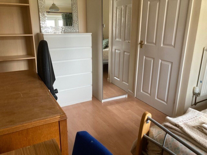 Others 3, 5-bed Town House in Newport, Telford and Wrekin