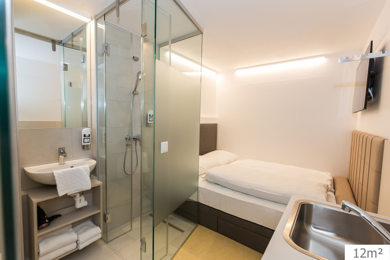 Bathroom 5, Smart Nano Living – Wien Hauptbahnhof - self check-in, Wien