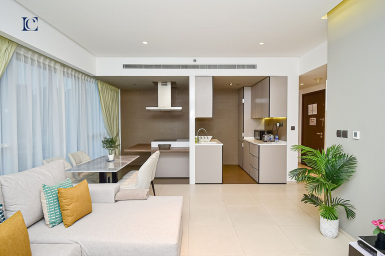 Living area 4, VST - Spacious Furnished 1BR in Marina, Dubai