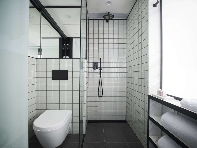 Bathroom 11