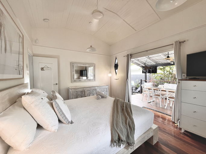 Bedroom 4, Sweet Creek Cottage, Palm Cove, Cairns