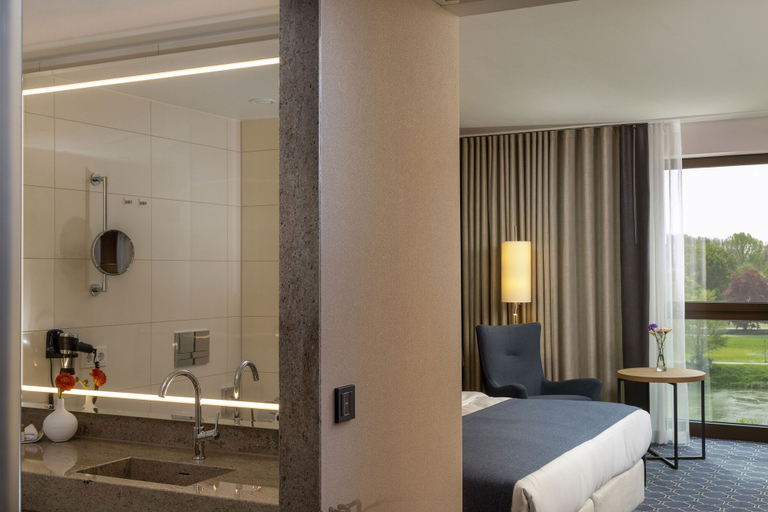 Bedroom 2, Maritim Hotel Ingolstadt, Ingolstadt