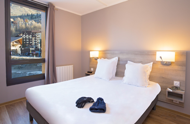 Bedroom 24