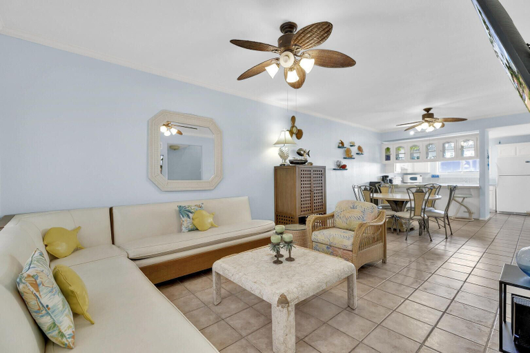 Others 5, 2-story Condo Next to Beach w/ Ocean Views!, Cameron