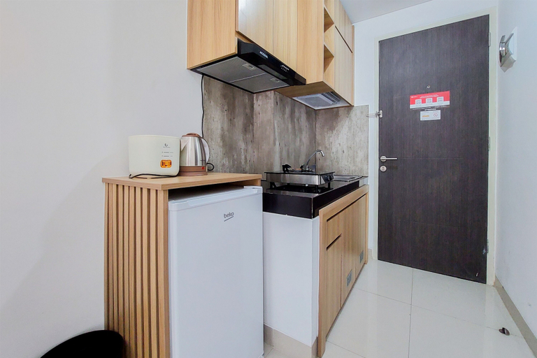 Others 3, Homey And Warm Studio Room Serpong Garden Apartment, Tangerang