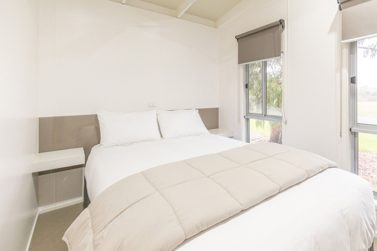 Bedroom 3, NRMA Warrnambool Riverside Holiday Park, Warrnambool