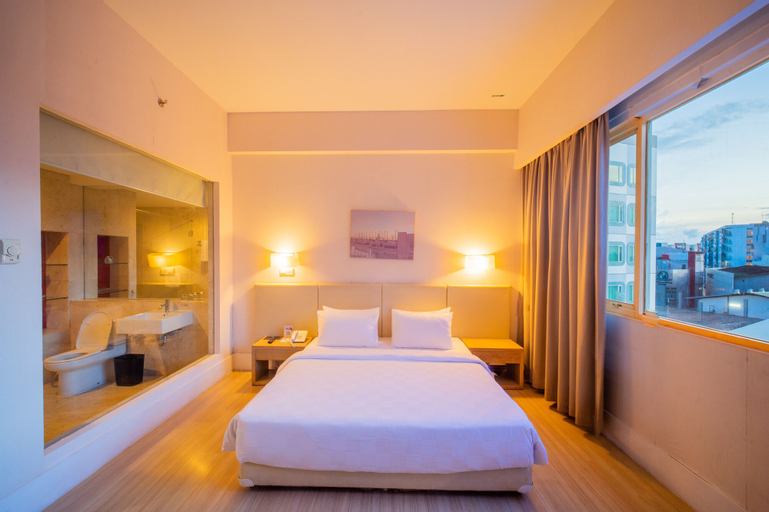 Bedroom 12