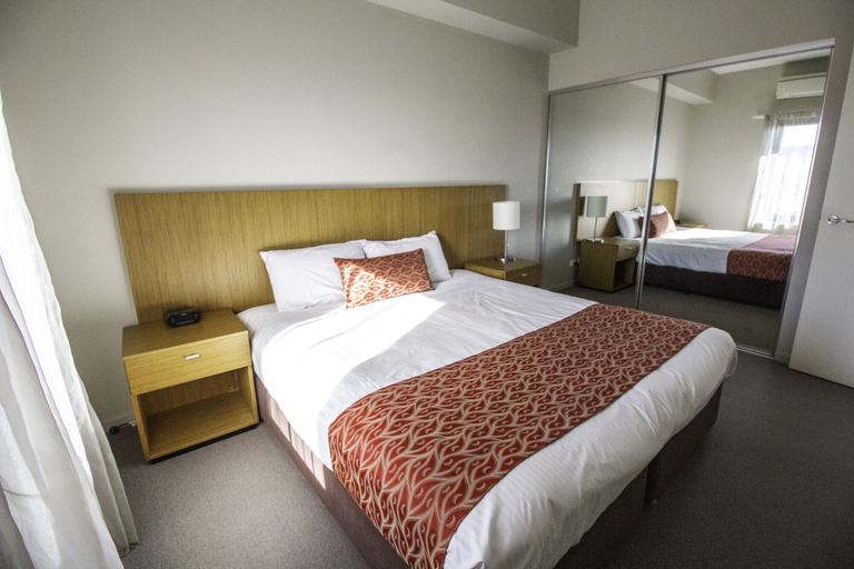 Bedroom 4, Gladstone Downtown Central Apartment Hotel, Gladstone
