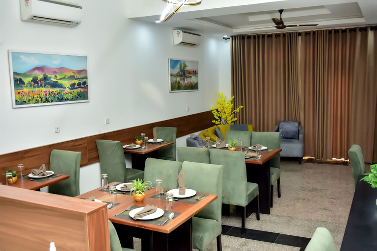 Food & Drinks, The Woodsage, AbujaMun
