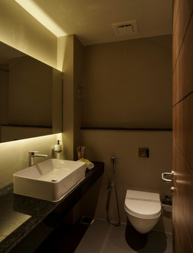 Bathroom 4, Bayleaf Inn, South Andaman