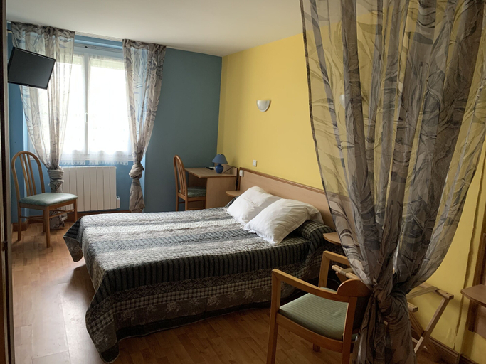 Bedroom 4, Domaine Le Colombié, Lot