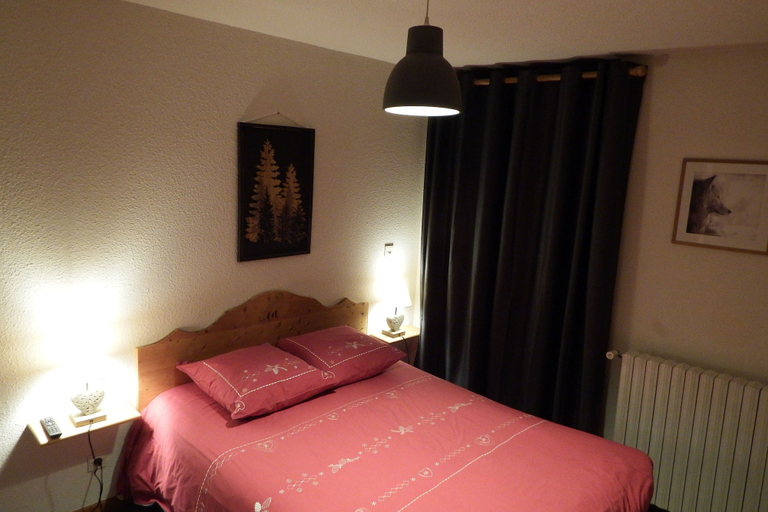 Bedroom 5, Auberge Du Pont De L'Alp, Hautes-Alpes