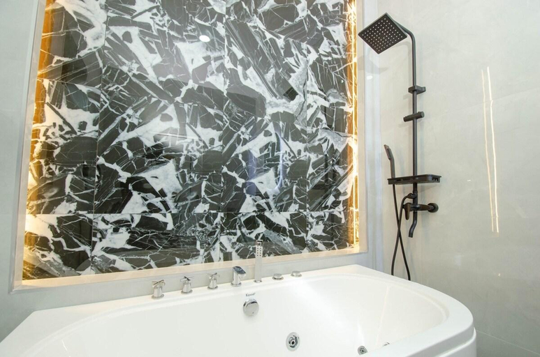 Bathroom 4, Napa Pool Villa Pattaya, Bang Lamung