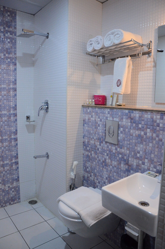 Bathroom 5, JAI MAATA GRANDEUR, Shimoga