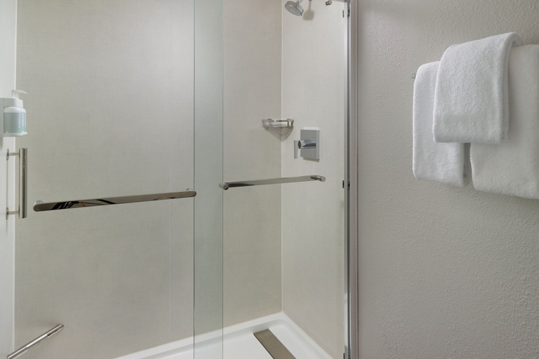 Bathroom 5, Courtyard by Marriott Nashville Brentwood, Williamson